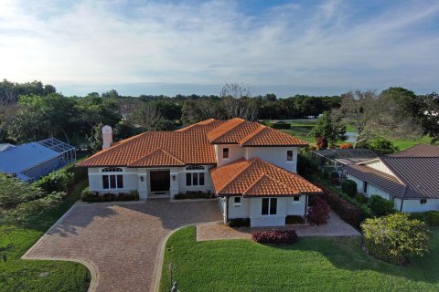 House in Stuart, Florida 4 bedrooms, 347.27 sq.m. № 2185051