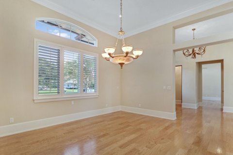 House in Stuart, Florida 4 bedrooms, 347.27 sq.m. № 2185051 - photo 23