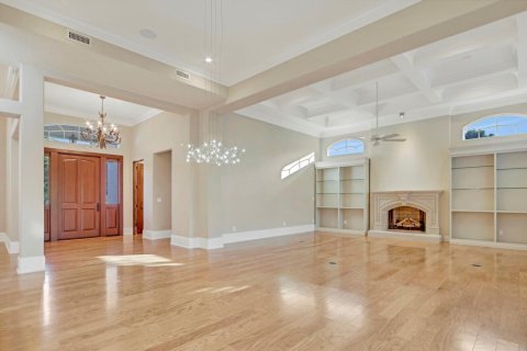 House in Stuart, Florida 4 bedrooms, 347.27 sq.m. № 2185051 - photo 8