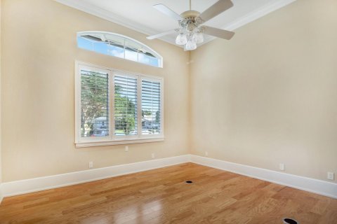 House in Stuart, Florida 4 bedrooms, 347.27 sq.m. № 2185051 - photo 20