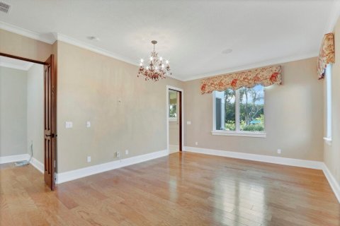 House in Stuart, Florida 4 bedrooms, 347.27 sq.m. № 2185051 - photo 27