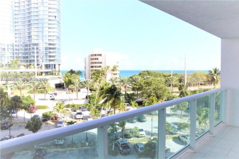 Copropriété à louer à Sunny Isles Beach, Floride: 2 chambres, 123.65 m2 № 2001270 - photo 7