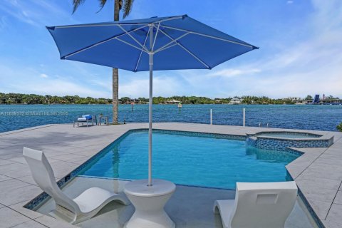 Casa en venta en Jupiter, Florida, 3 dormitorios, 268.12 m2 № 1935914 - foto 22