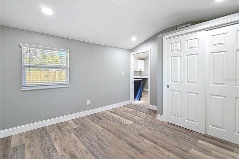 House in Saint Petersburg, Florida 3 bedrooms, 94.02 sq.m. № 1574189 - photo 25