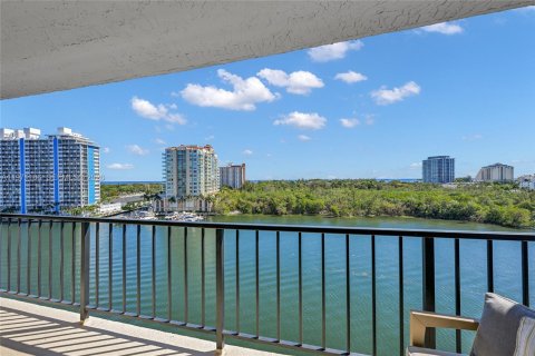 Condominio en venta en Fort Lauderdale, Florida, 2 dormitorios, 150.5 m2 № 2032886 - foto 28