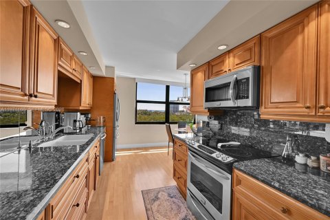 Condominio en venta en Fort Lauderdale, Florida, 2 dormitorios, 150.5 m2 № 2032886 - foto 5