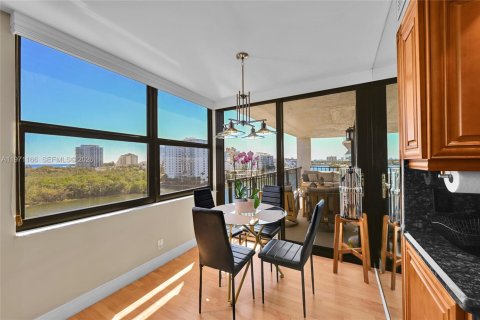 Condominio en venta en Fort Lauderdale, Florida, 2 dormitorios, 150.5 m2 № 2032886 - foto 20