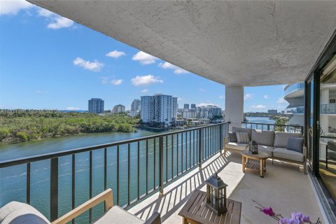 Condominio en venta en Fort Lauderdale, Florida, 2 dormitorios, 150.5 m2 № 2032886 - foto 29
