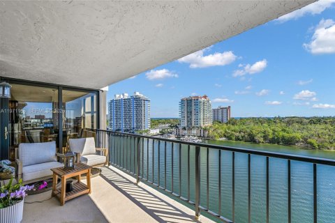 Condominio en venta en Fort Lauderdale, Florida, 2 dormitorios, 150.5 m2 № 2032886 - foto 27