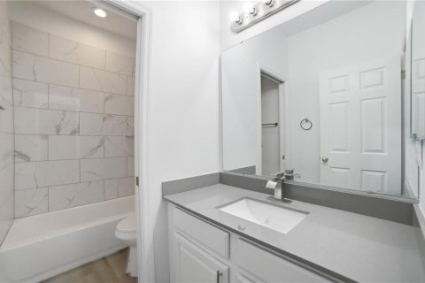 Casa en venta en Apopka, Florida, 5 dormitorios, 263.47 m2 № 2212854 - foto 24