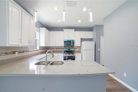 Casa en venta en Apopka, Florida, 5 dormitorios, 263.47 m2 № 2212854 - foto 8