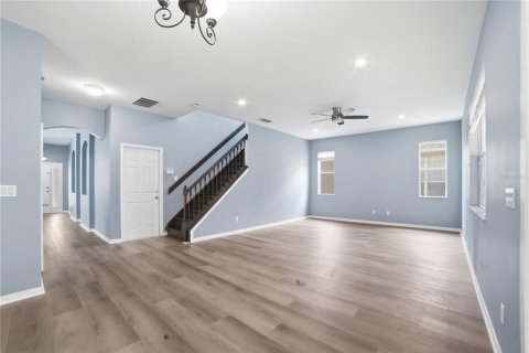 Casa en venta en Apopka, Florida, 5 dormitorios, 263.47 m2 № 2212854 - foto 10