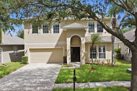 House in Apopka, Florida 5 bedrooms, 263.47 sq.m. № 2212854