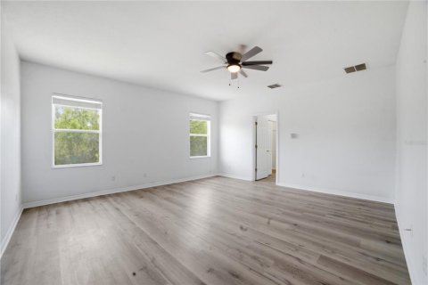 Casa en venta en Apopka, Florida, 5 dormitorios, 263.47 m2 № 2212854 - foto 16