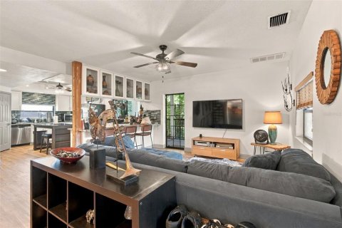 Villa ou maison à vendre à Hudson, Floride: 2 chambres, 143.26 m2 № 2430939 - photo 6