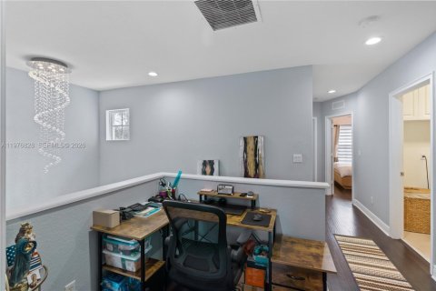 Townhouse in Greenacres, Florida 3 bedrooms, 162.39 sq.m. № 2045073 - photo 22