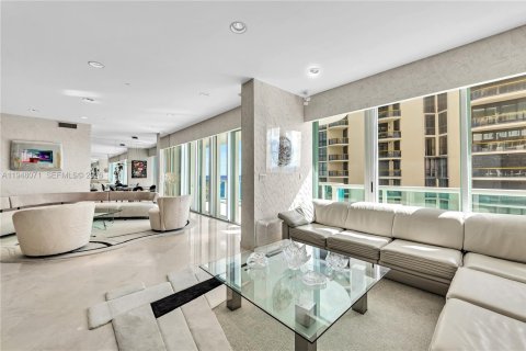 Copropriété à vendre à Bal Harbour, Floride: 2 chambres, 205.31 m2 № 2004083 - photo 26