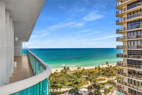 Copropriété à vendre à Bal Harbour, Floride: 2 chambres, 205.31 m2 № 2004083 - photo 10