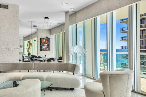 Condo à Bal Harbour, Floride, 2 chambres  № 2004083