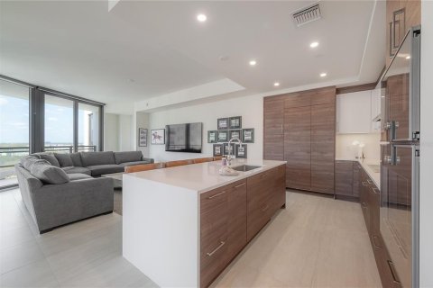 Снять в аренду кондоминиум в Тампа, Флорида 4 комнаты, 169.18м2, № 2108984 - фото 12