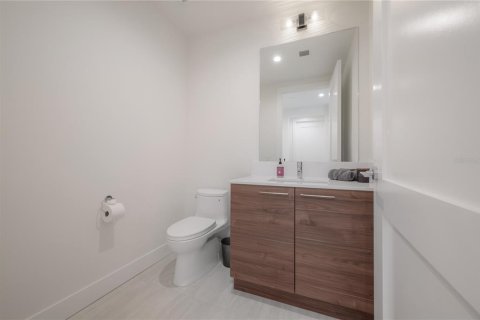 Снять в аренду кондоминиум в Тампа, Флорида 4 комнаты, 169.18м2, № 2108984 - фото 25