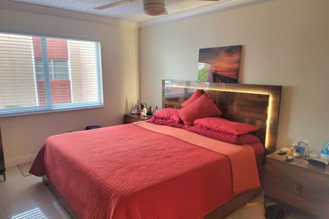 Condominio en venta en North Lauderdale, Florida, 2 dormitorios, 107.77 m2 № 2146611 - foto 8