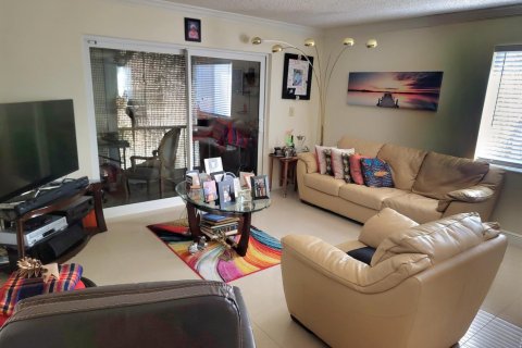 Condominio en venta en North Lauderdale, Florida, 2 dormitorios, 107.77 m2 № 2146611 - foto 6