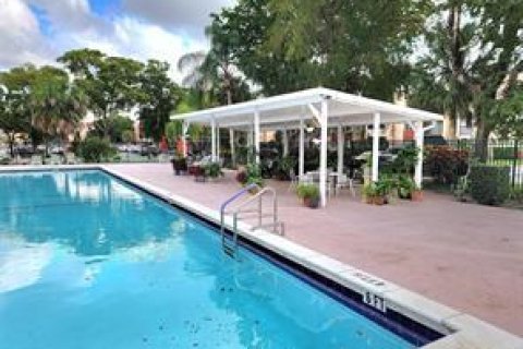 Condominio en venta en North Lauderdale, Florida, 2 dormitorios, 107.77 m2 № 2146611 - foto 21