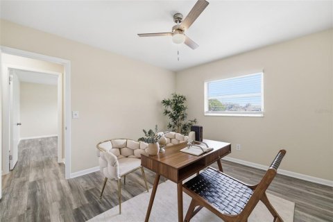 House in Tampa, Florida 3 bedrooms, 160.16 sq.m. № 2196188 - photo 22