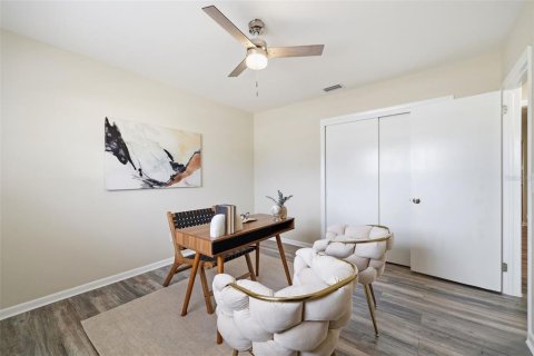 House in Tampa, Florida 3 bedrooms, 160.16 sq.m. № 2196188 - photo 24