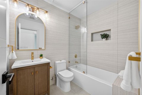 Casa en venta en Palmetto Bay, Florida, 6 dormitorios, 305.28 m2 № 2003387 - foto 29