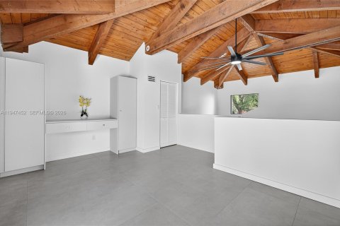 Casa en venta en Palmetto Bay, Florida, 6 dormitorios, 305.28 m2 № 2003387 - foto 16