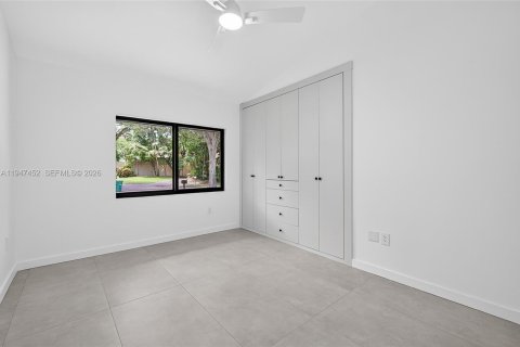 Casa en venta en Palmetto Bay, Florida, 6 dormitorios, 305.28 m2 № 2003387 - foto 30