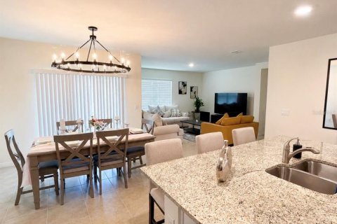 Casa en venta en Kissimmee, Florida, 4 dormitorios, 171.5 m2 № 2225772 - foto 5