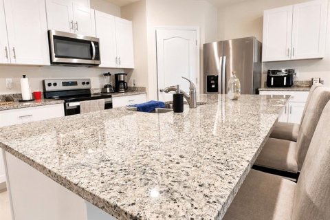 Casa en venta en Kissimmee, Florida, 4 dormitorios, 171.5 m2 № 2225772 - foto 4