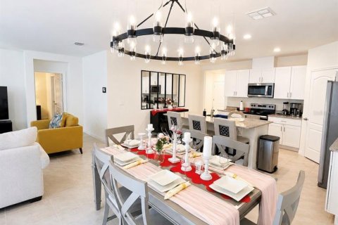 Casa en venta en Kissimmee, Florida, 4 dormitorios, 171.5 m2 № 2225772 - foto 3