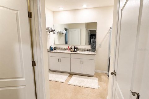 Casa en venta en Kissimmee, Florida, 4 dormitorios, 171.5 m2 № 2225772 - foto 9