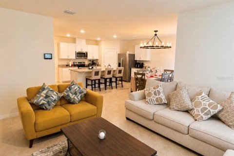 Casa en venta en Kissimmee, Florida, 4 dormitorios, 171.5 m2 № 2225772 - foto 7