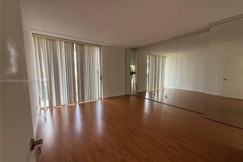 Copropriété à louer à Aventura, Floride: 1 chambre, 100.06 m2 № 1958259 - photo 13