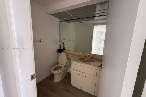 Copropriété à louer à Aventura, Floride: 1 chambre, 100.06 m2 № 1958259 - photo 12