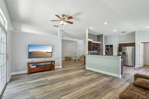 House in Jacksonville, Florida 4 bedrooms, 203.08 sq.m. № 1677558 - photo 8