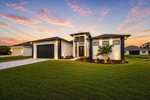 Villa ou maison à Cape Coral, Floride 3 chambres, 185.8 m2 № 2096408