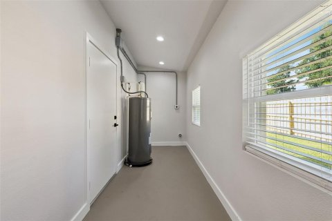 House in Belle Isle, Florida 3 bedrooms, 91.51 sq.m. № 2388092 - photo 27