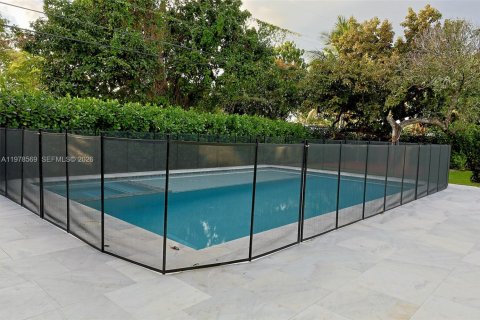 House in Miami Shores, Florida 3 bedrooms, 170.29 sq.m. № 2044506 - photo 11