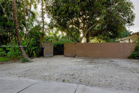House in Miami Shores, Florida 3 bedrooms, 170.29 sq.m. № 2044506 - photo 6