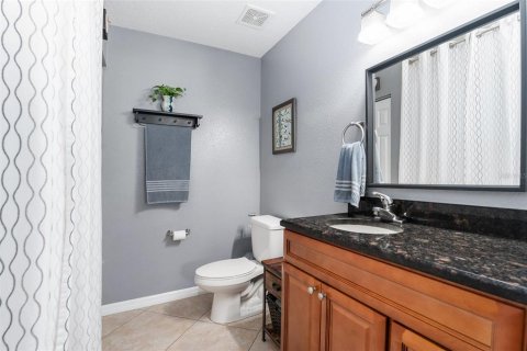House in Tampa, Florida 3 bedrooms, 145.76 sq.m. № 1835977 - photo 25