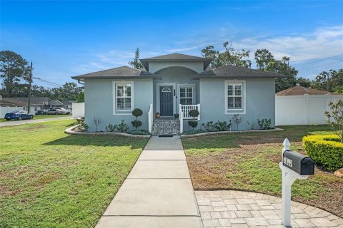 House in Tampa, Florida 3 bedrooms, 145.76 sq.m. № 1835977 - photo 3