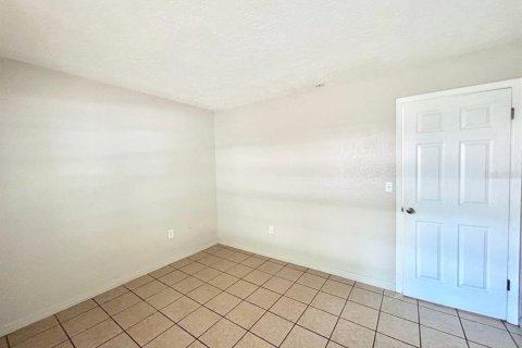 Appartement à louer à New Port Richey, Floride: 2 chambres, 142.7 m2 № 2197181 - photo 13