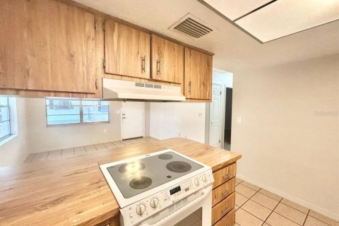 Appartement à louer à New Port Richey, Floride: 2 chambres, 142.7 m2 № 2197181 - photo 9