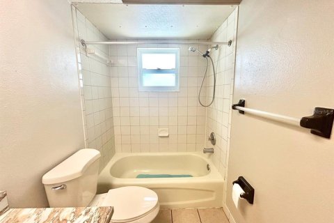 Appartement à louer à New Port Richey, Floride: 2 chambres, 142.7 m2 № 2197181 - photo 11